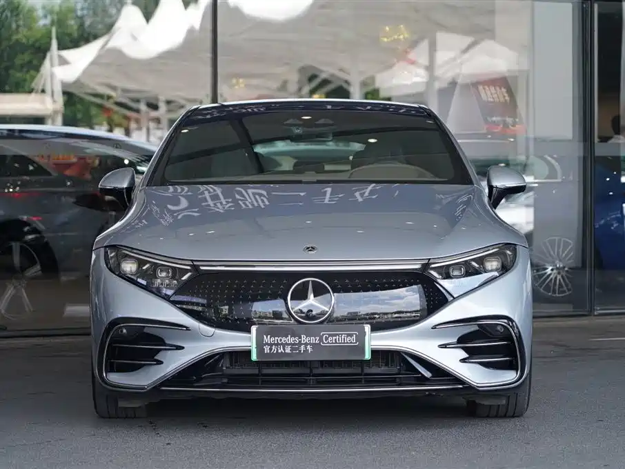 Mercedes-Benz EQS
