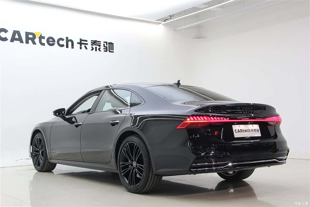 Audi A7L, 2025 7