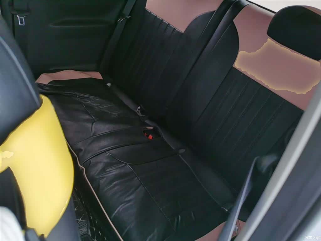 Geely Panda, 2025 17