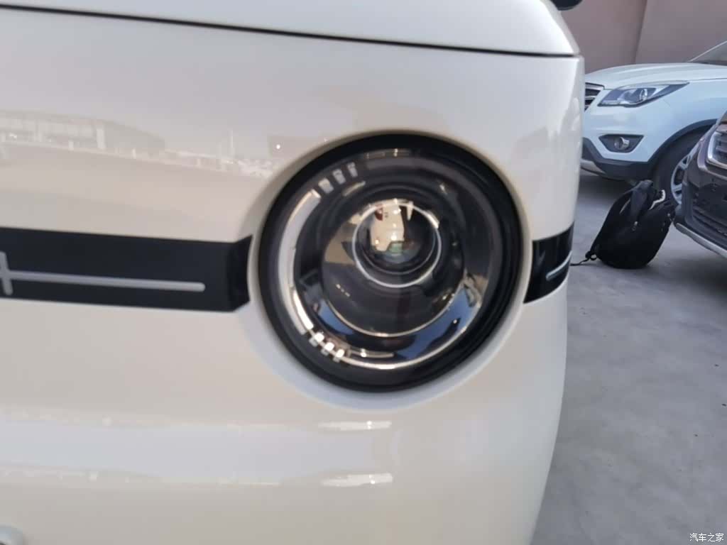 Geely Panda, 2025 24