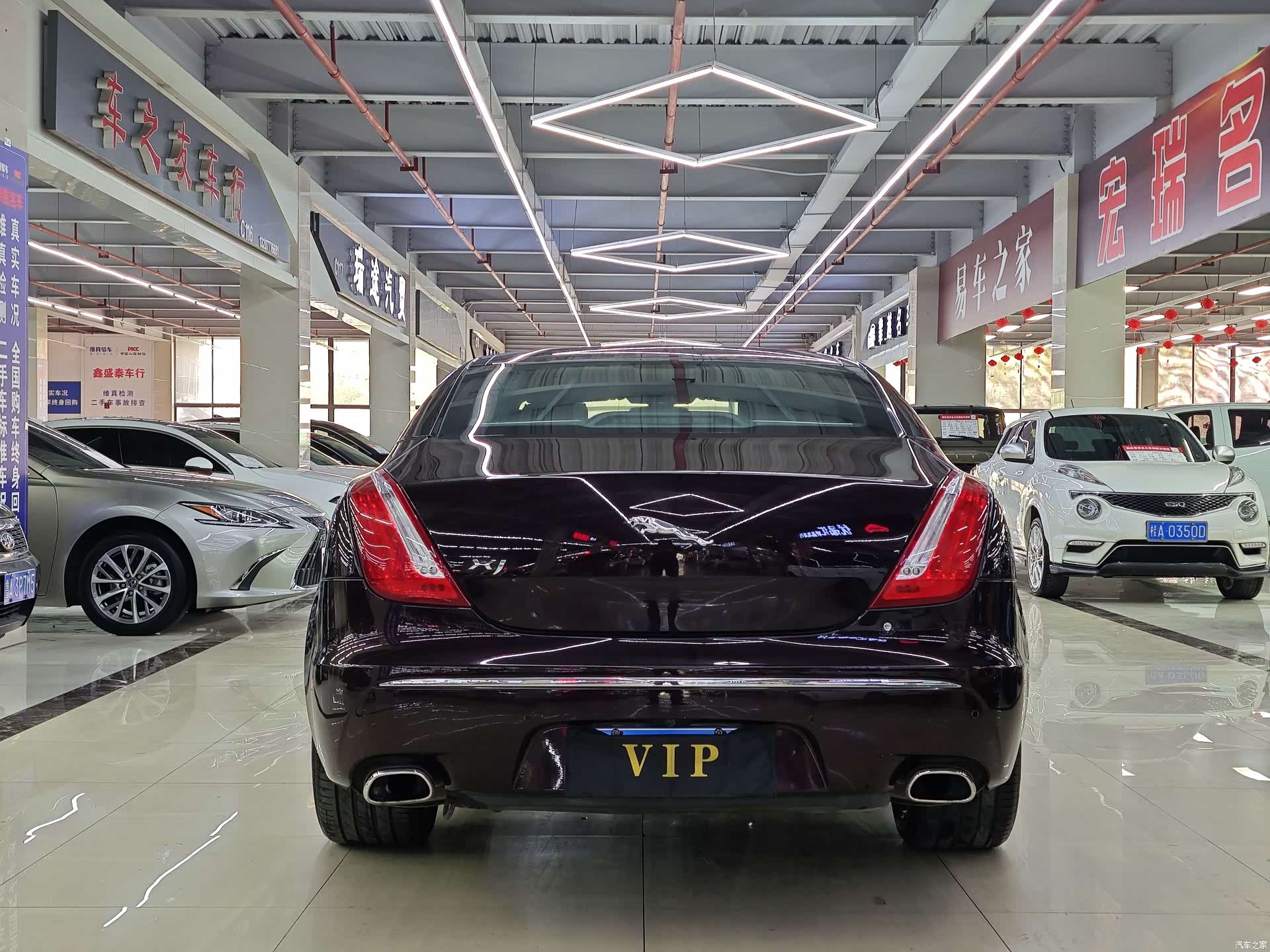 Jaguar XJ, 2010 все фото