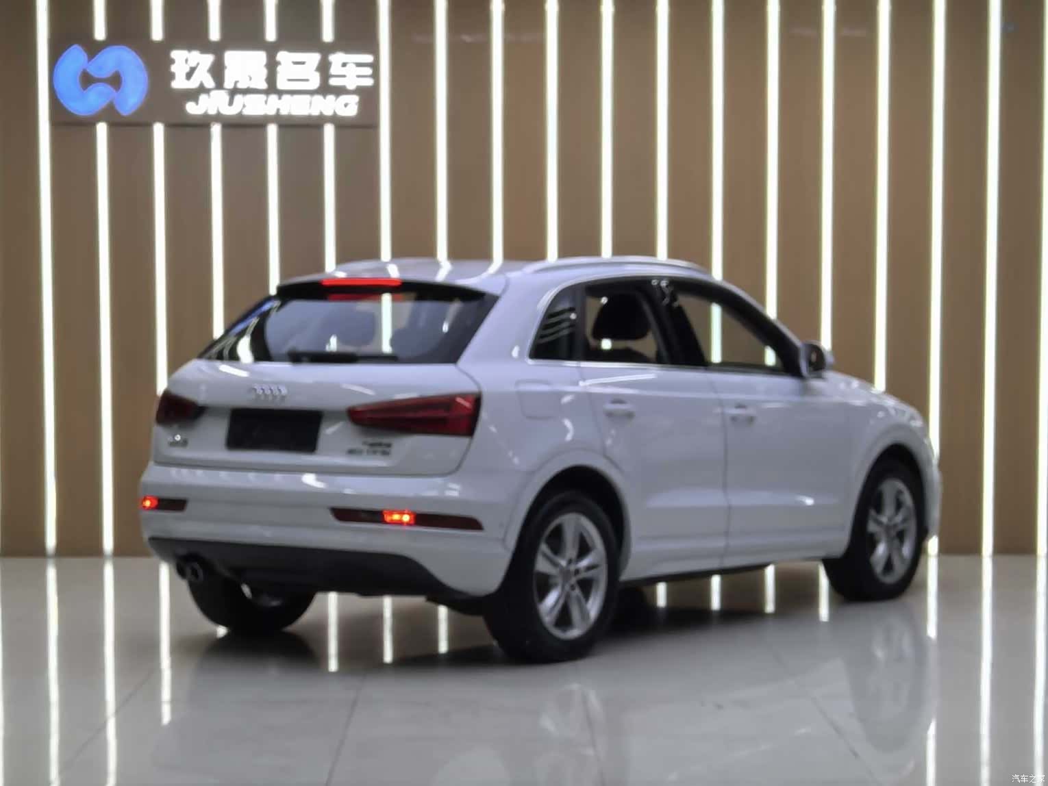 Audi Q3, 2017 15