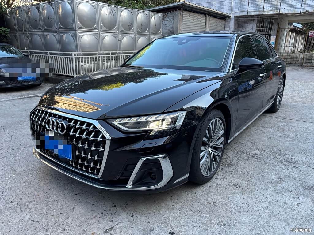 Audi A8