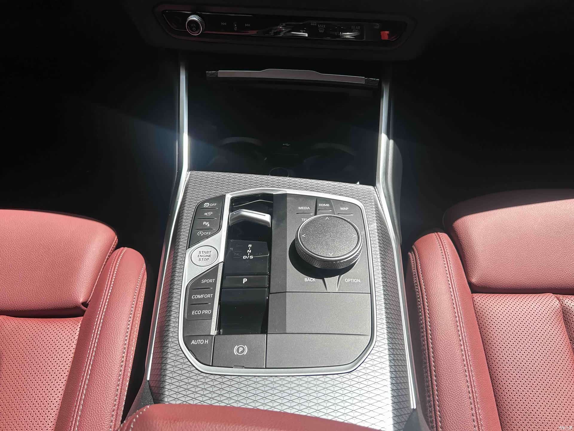BMW 3 Series, 2024 16