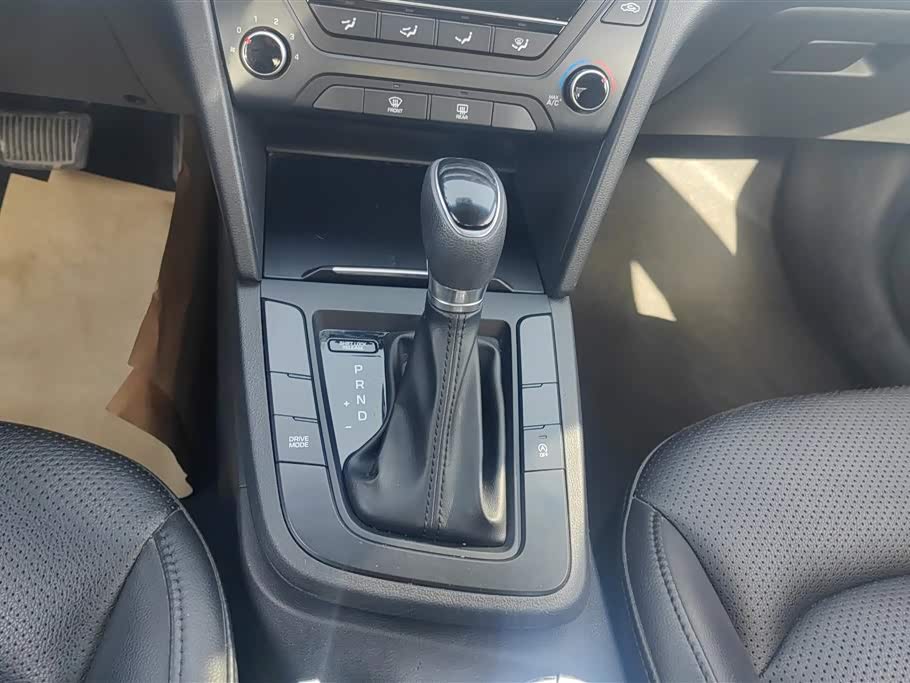 Hyundai Lead
