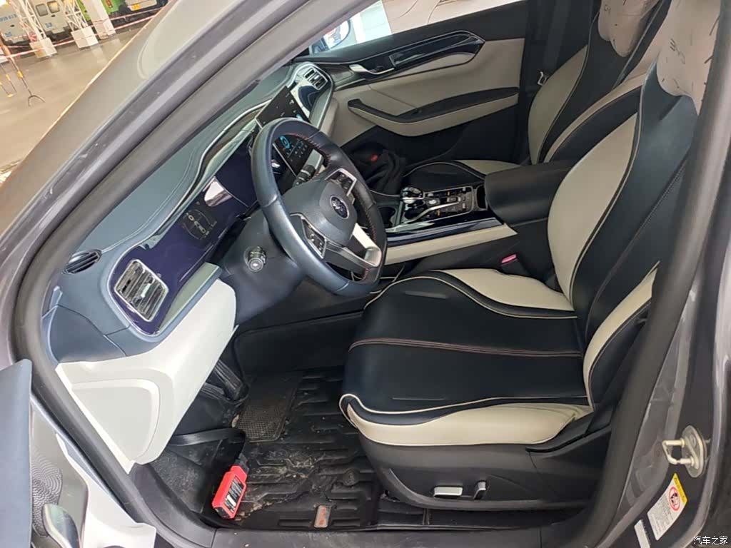 BYD Qin, 2022 15