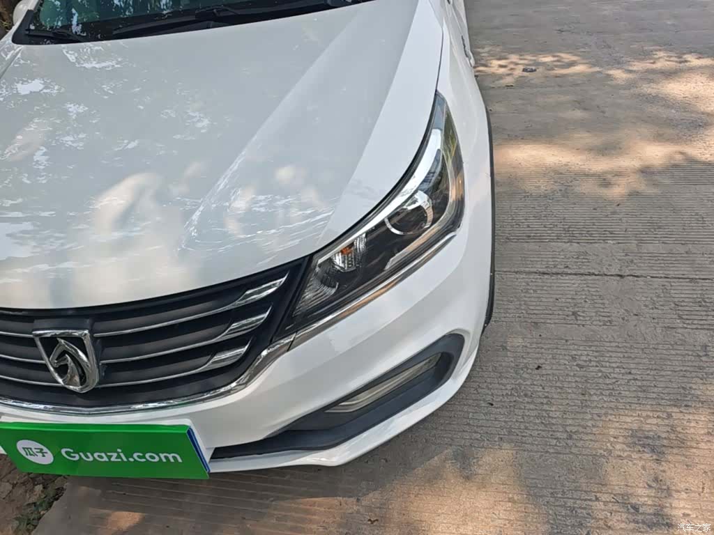 Wuling 310W, 2019 24