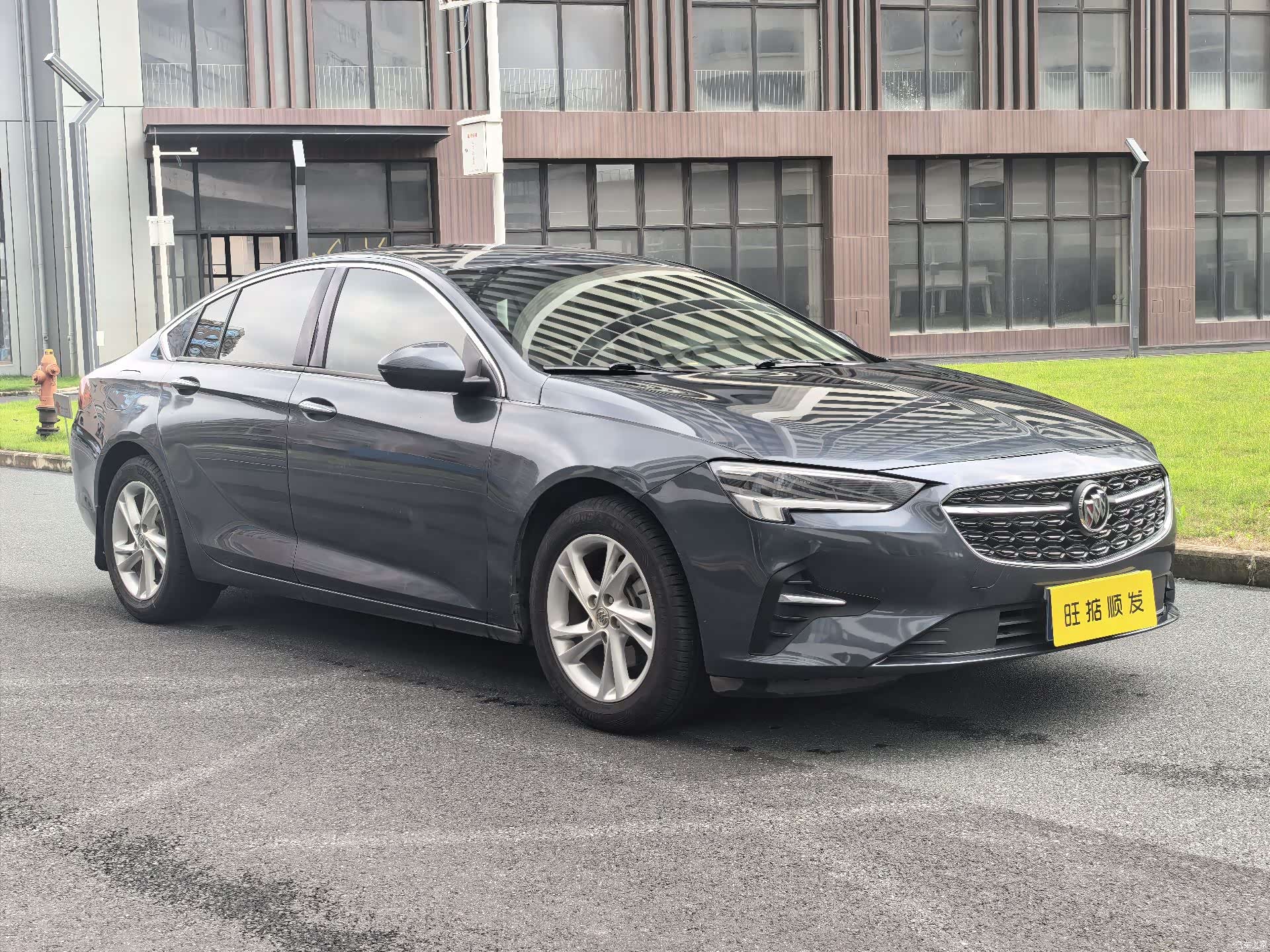 Buick Regal, 2020 3
