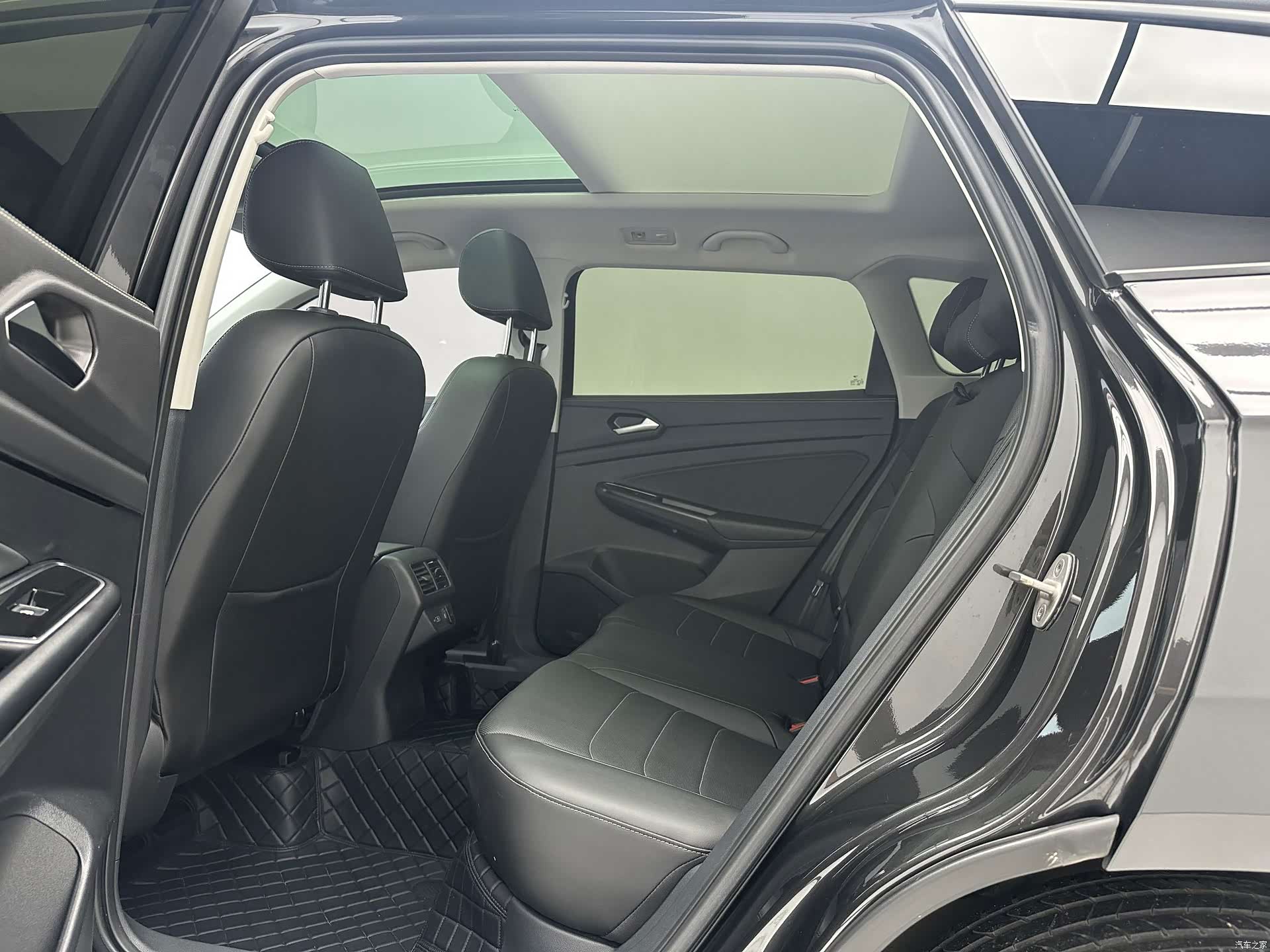 Volkswagen VS7, 2022 6