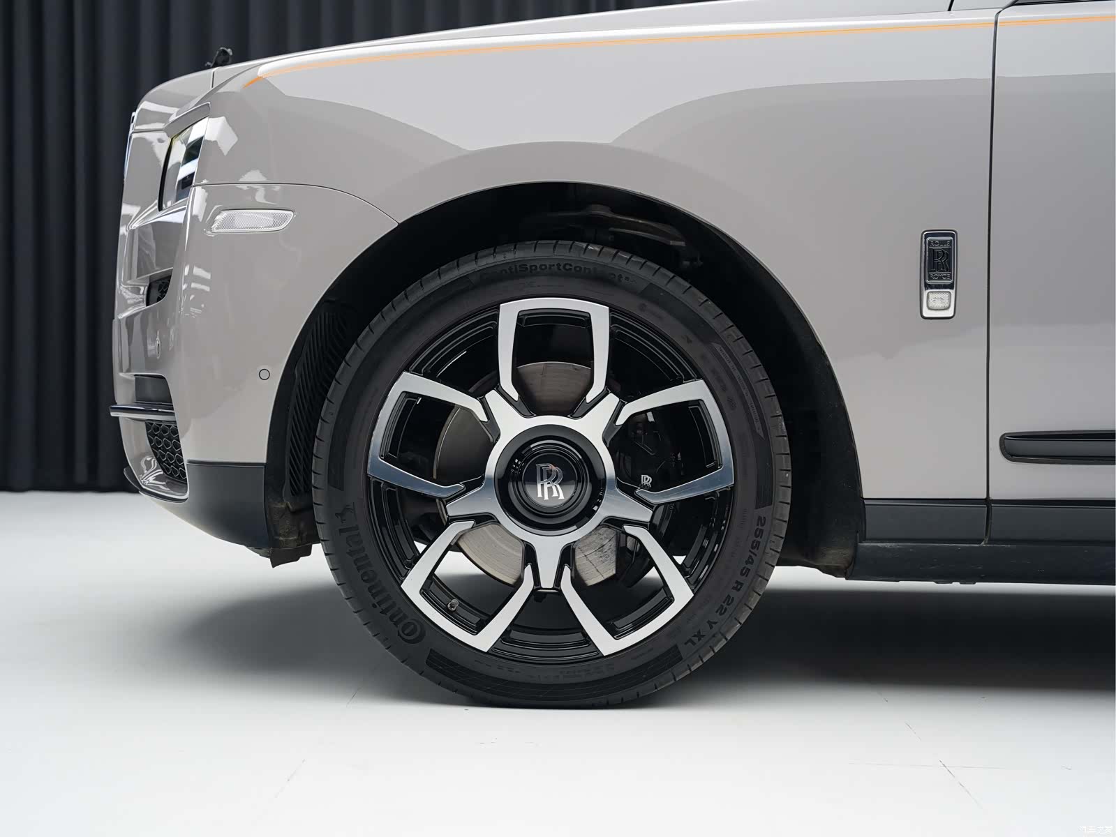 Rolls-Royce Cullinan, 2022 все фото