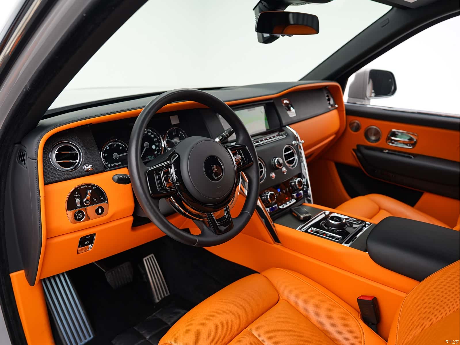 Rolls-Royce Cullinan, 2022 12