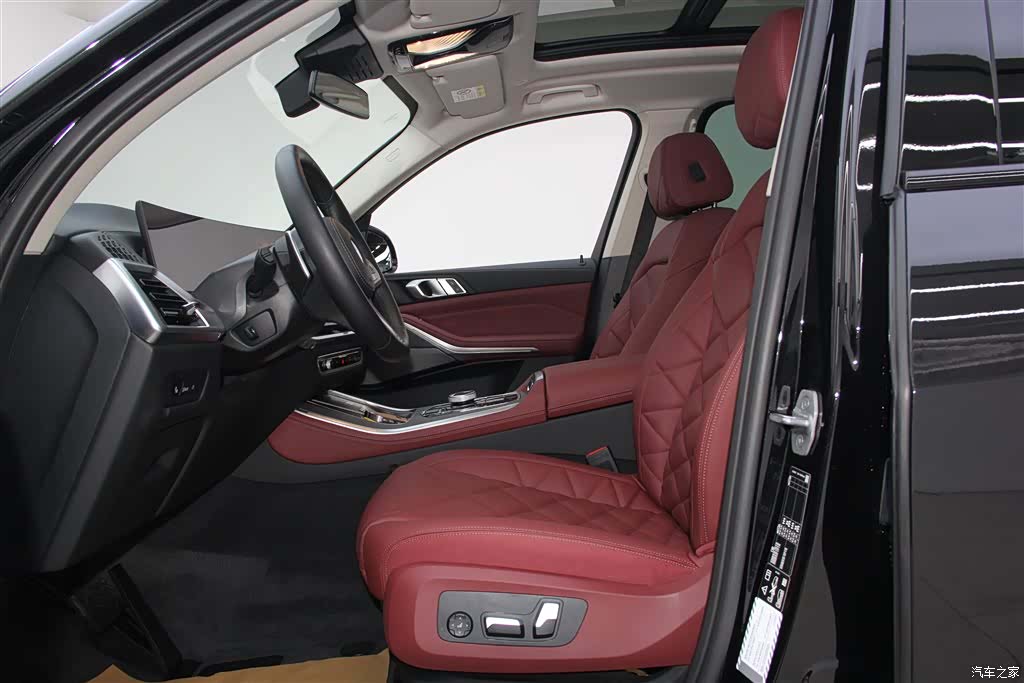 BMW X5, 2025 24