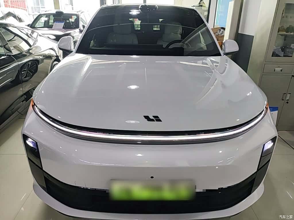 Li Auto L6, 2024 3