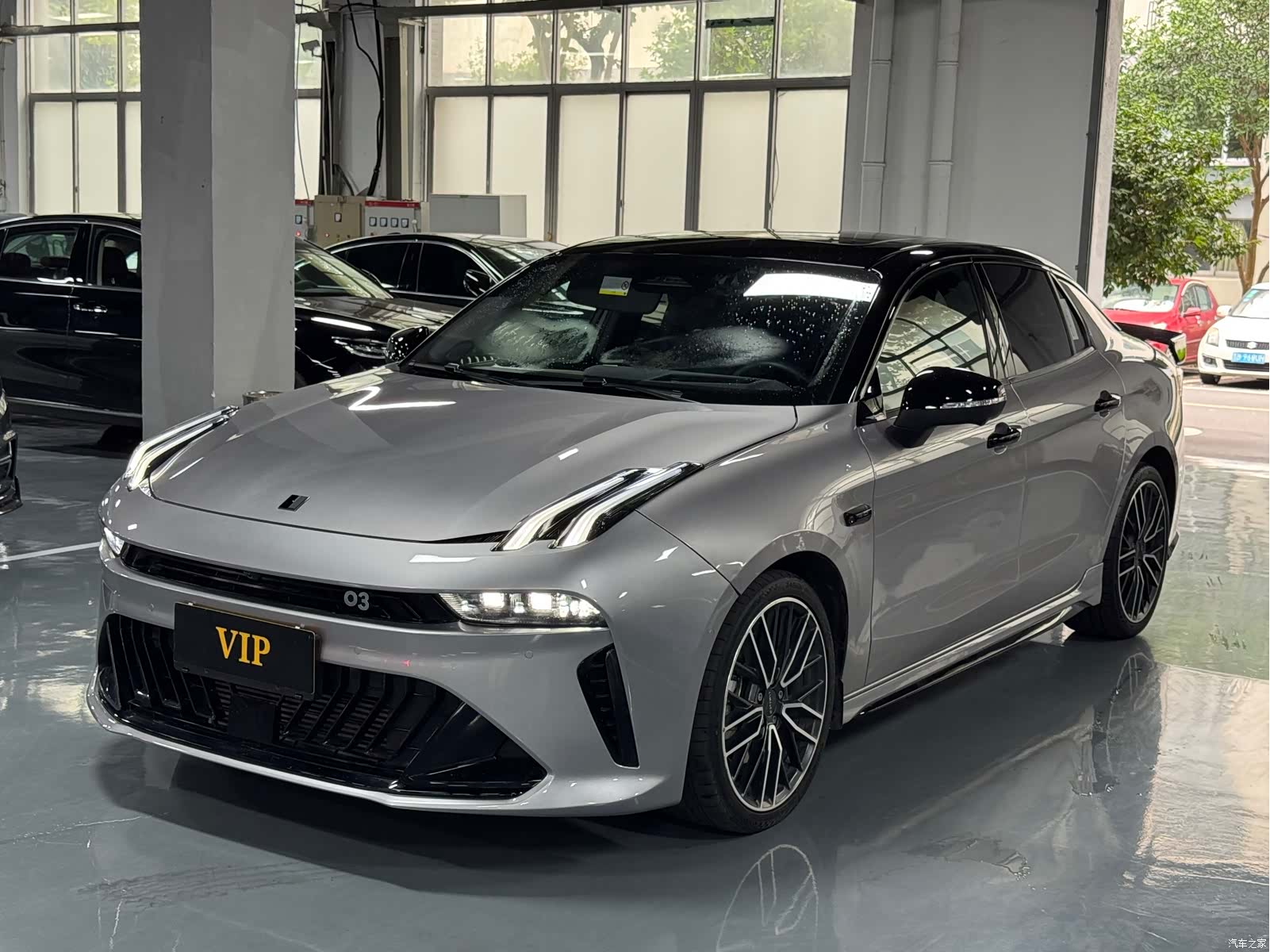 Lynk & Co 02