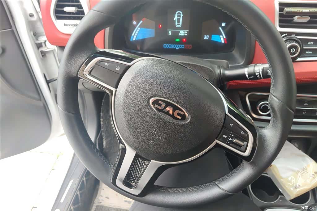 JAC iEV6E, 2018 15