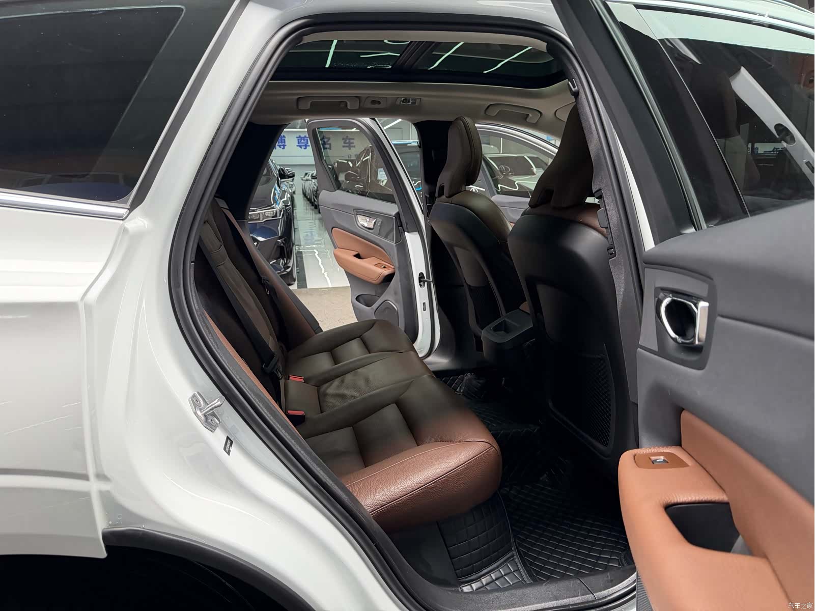 Volvo XC60, 2019 17