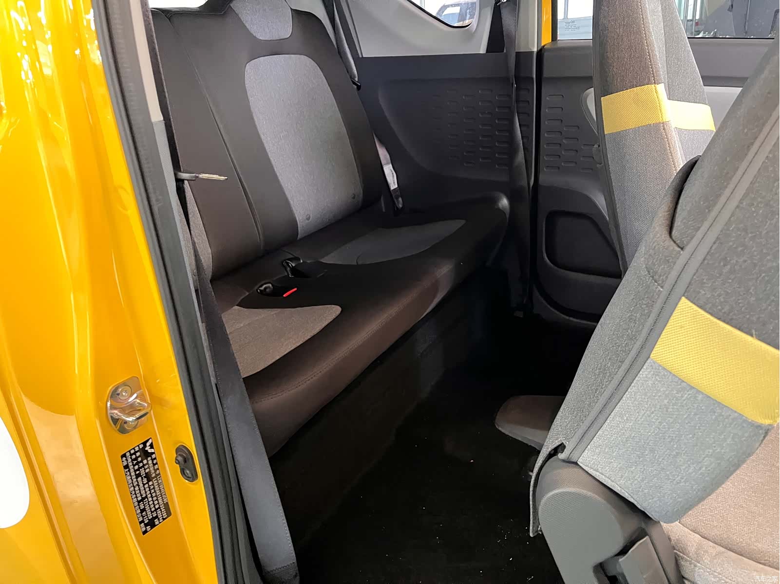 Wuling MINIEV, 2021 13