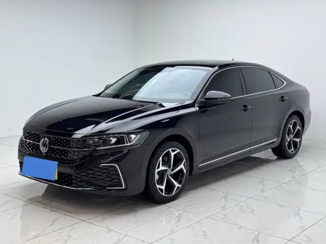 Volkswagen Passat 2024 — купить из Китая под заказ