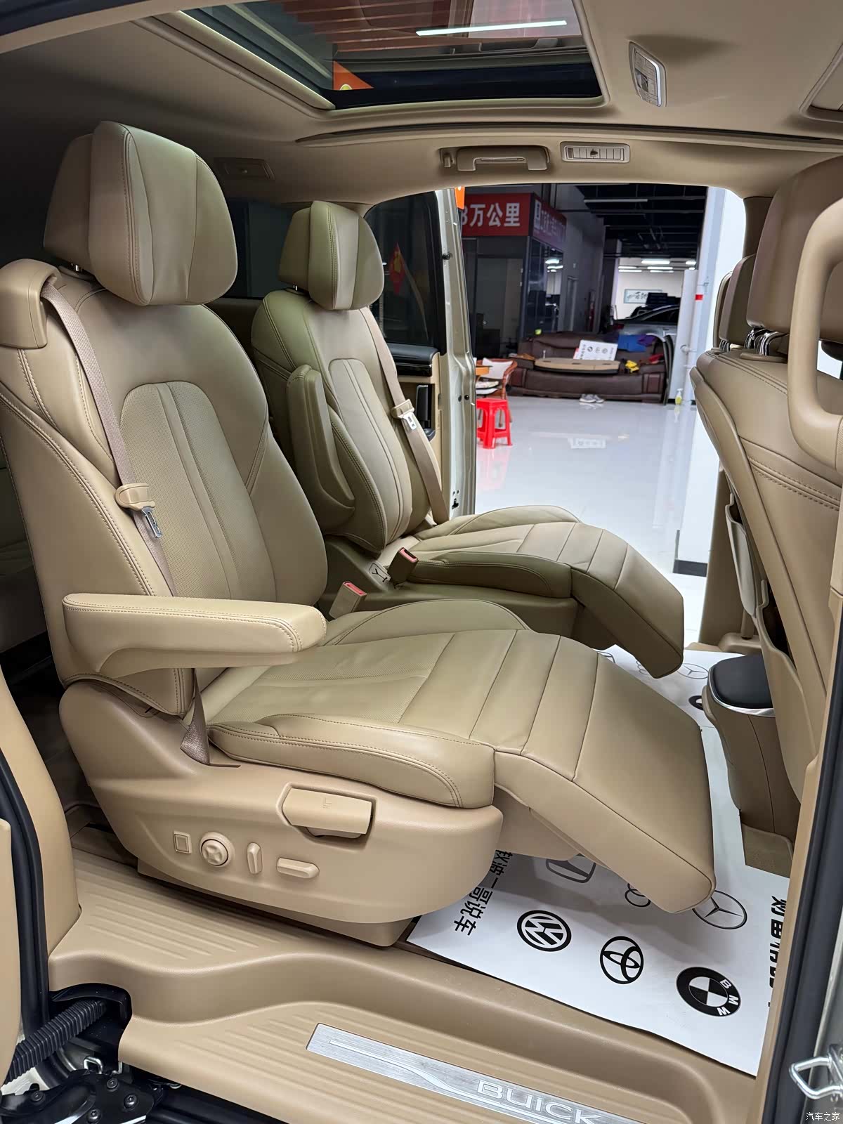 Buick GL8, 2019 9