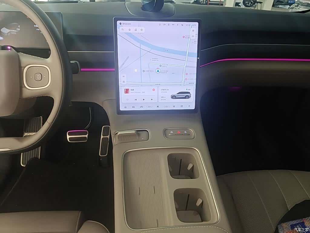 NIO ES8, 2025 13