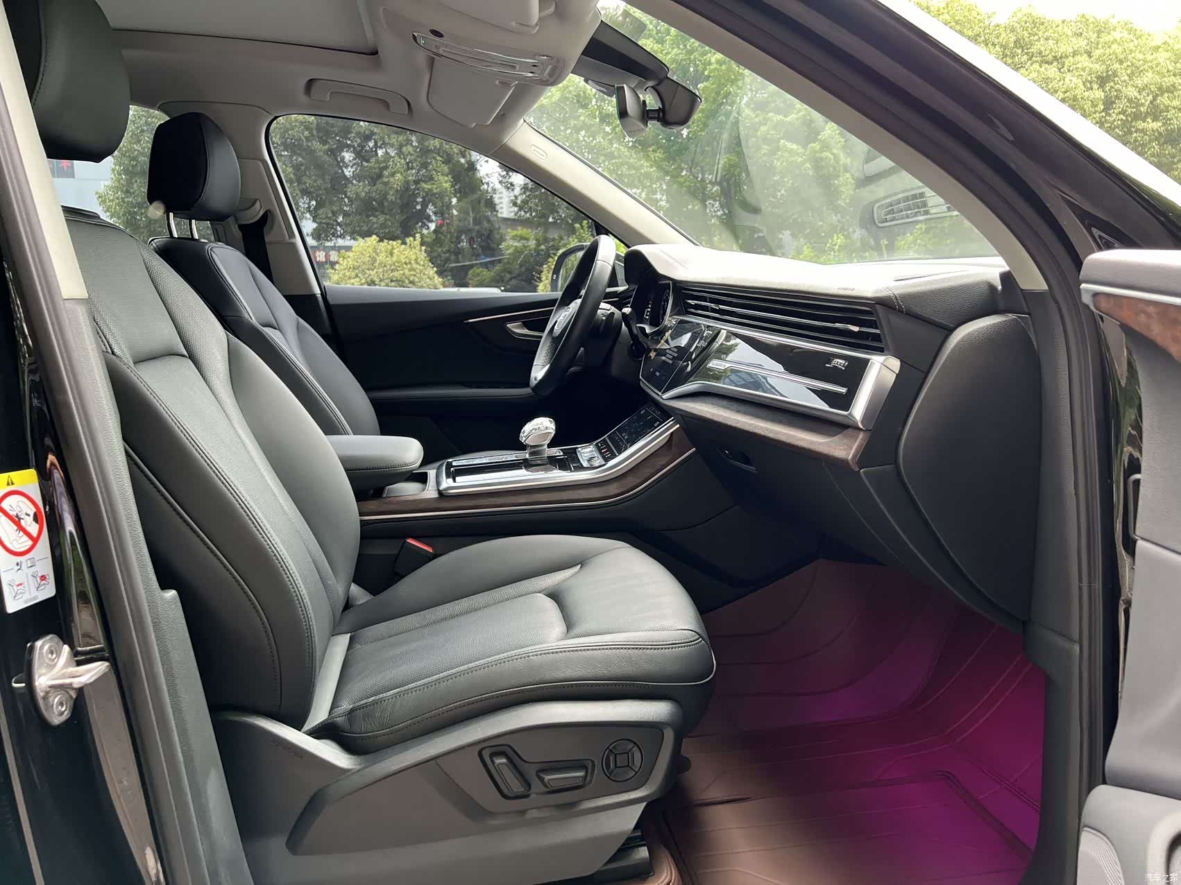 Audi Q7, 2023 9
