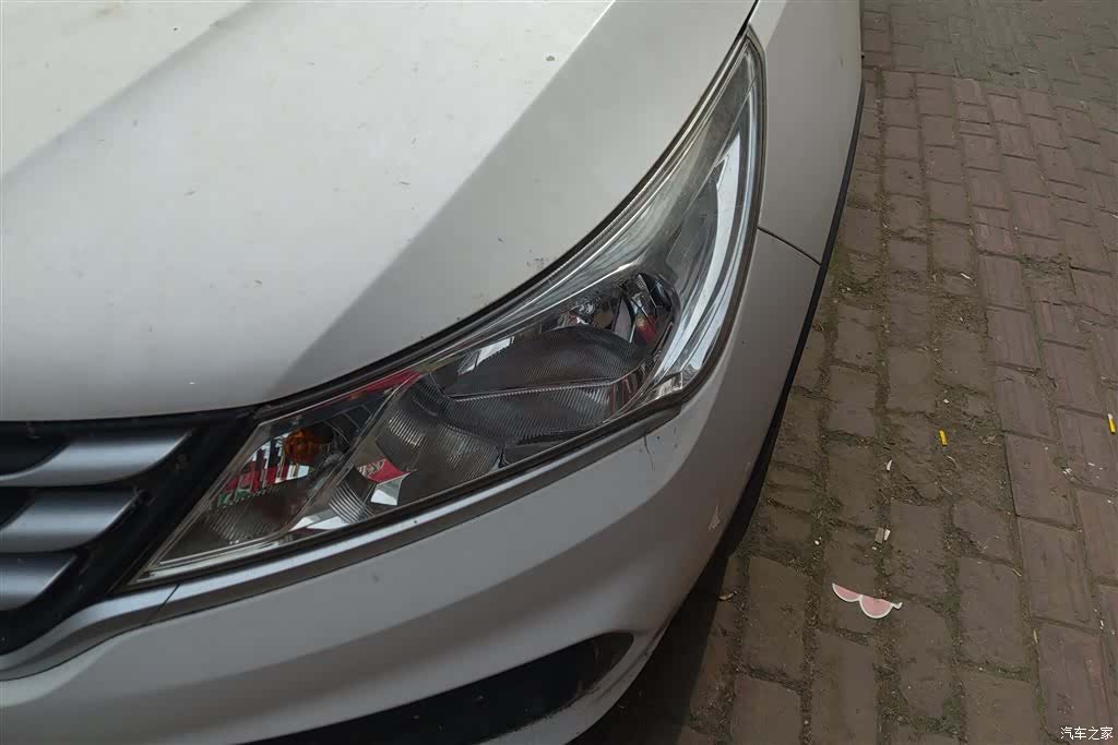 Wuling 310W, 2018 все фото
