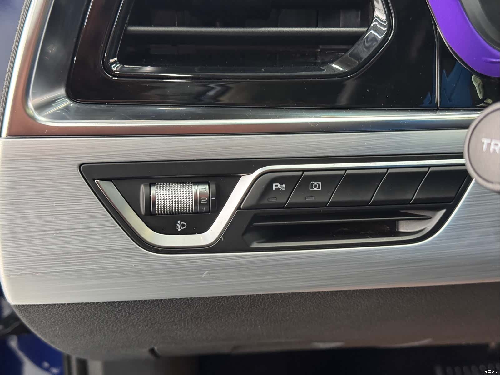 Geely Xingyue, 2019 13