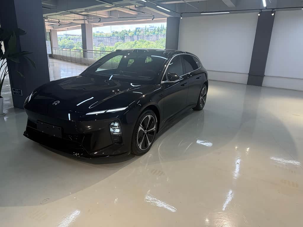 NIO ET5T
