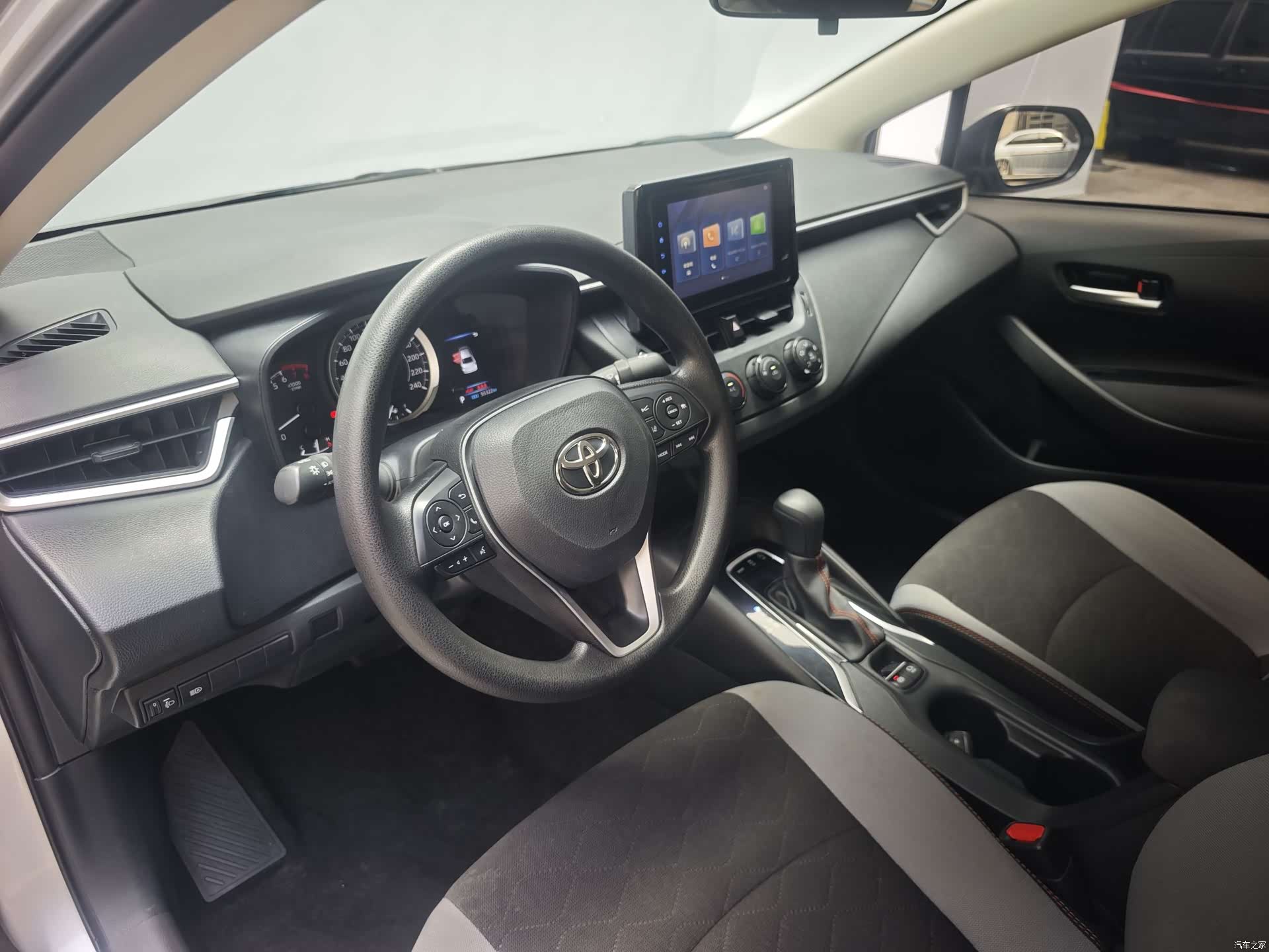 Toyota Corolla, 2023 10