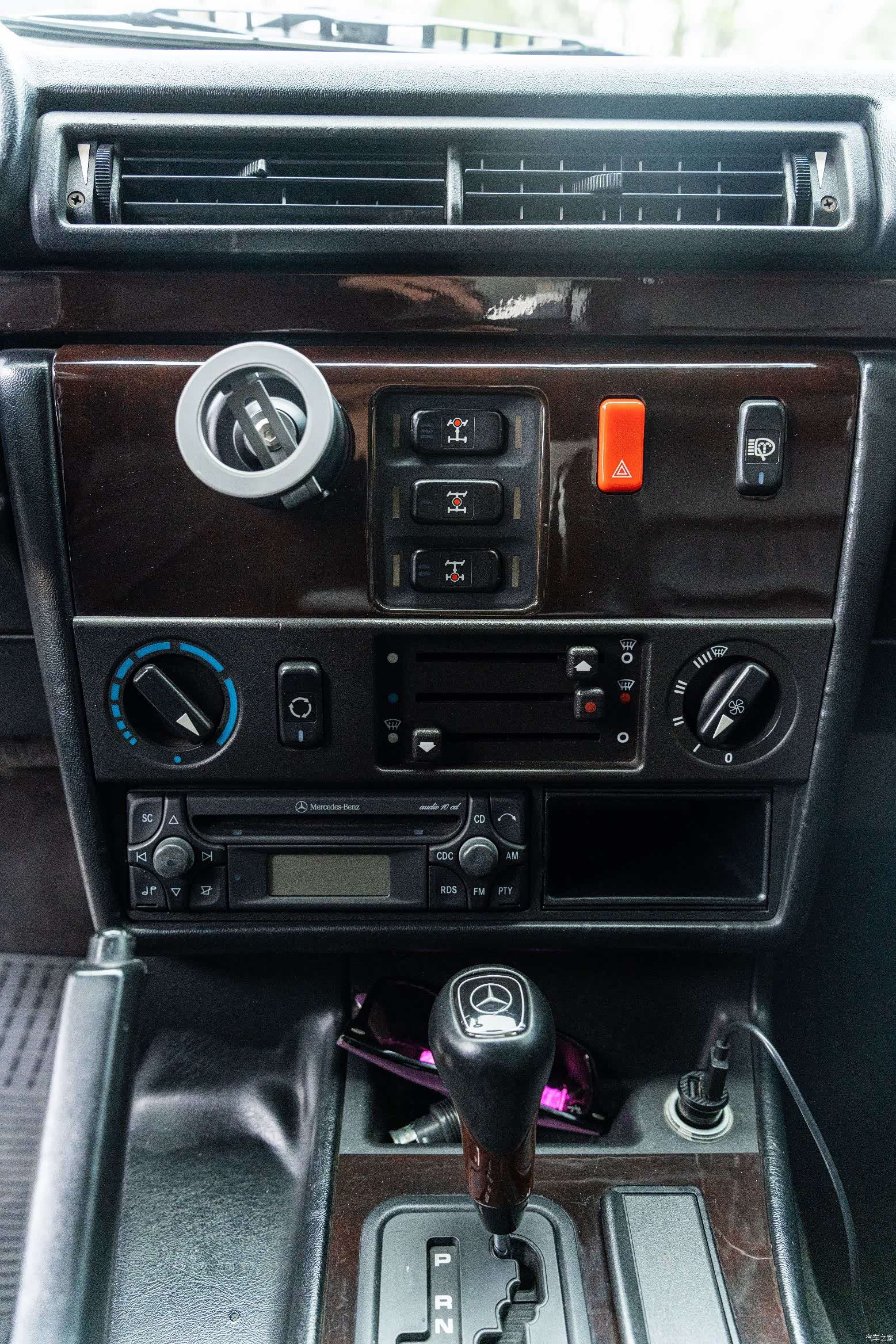 Mercedes-Benz G-Class, 1999 20
