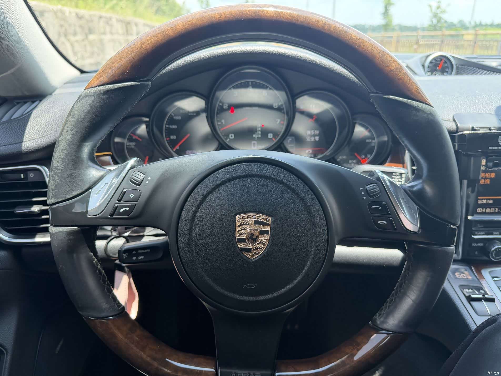 Porsche Panamera, 2011 8