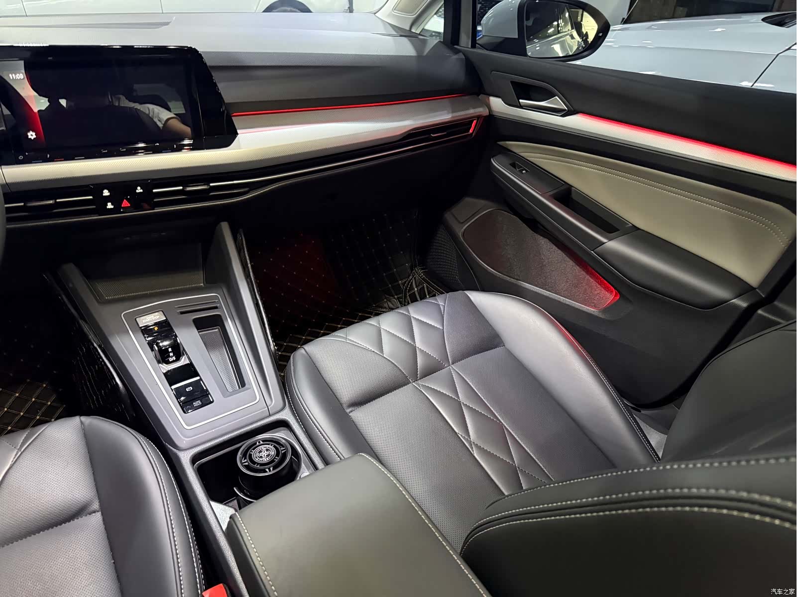 Volkswagen Golf, 2024 9