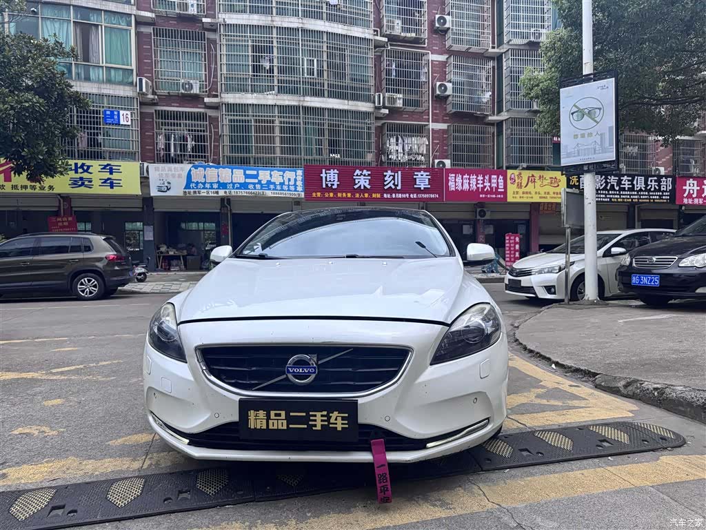 Volvo V40, 2014 2