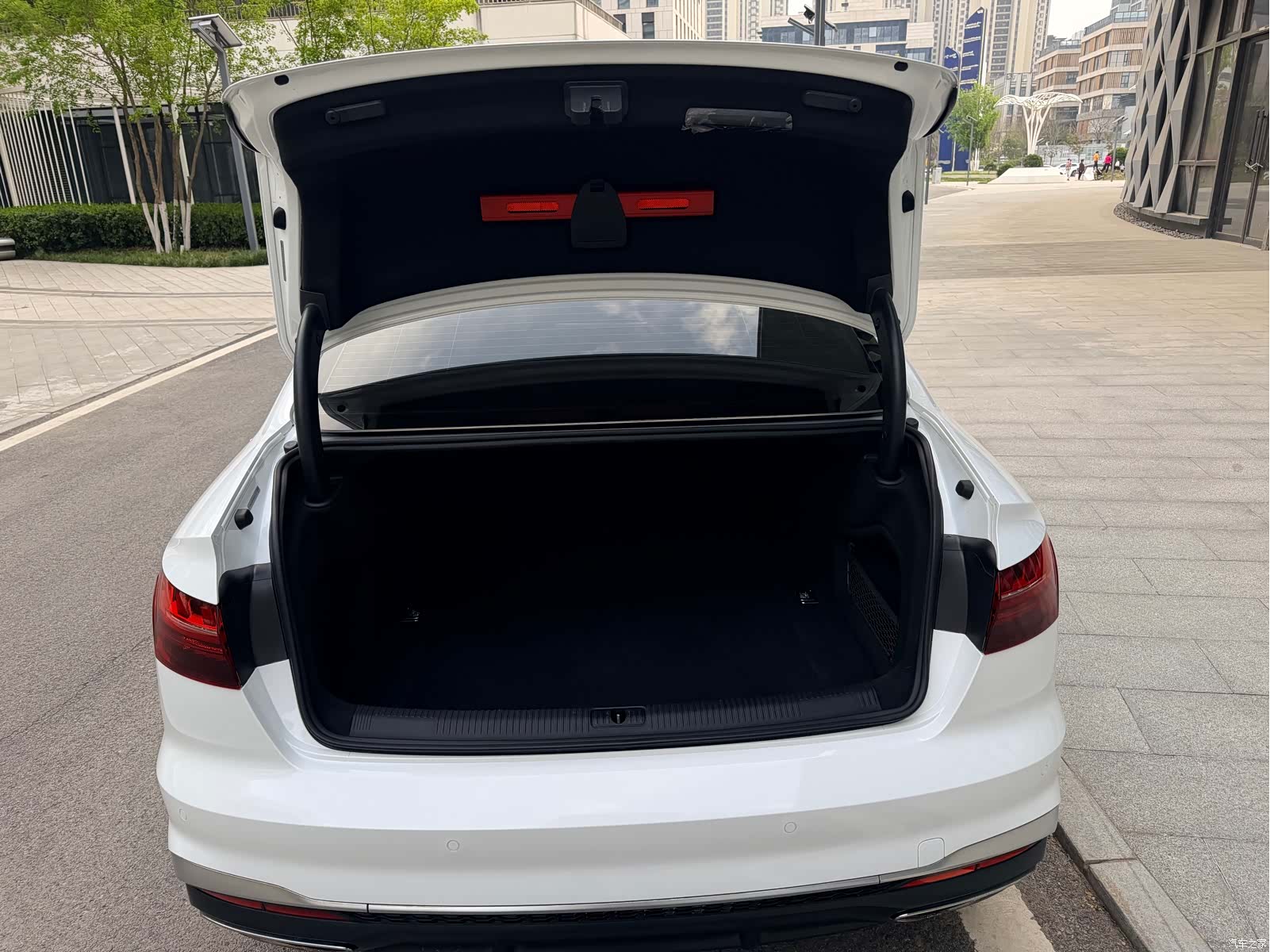 Audi A4L, 2021 17