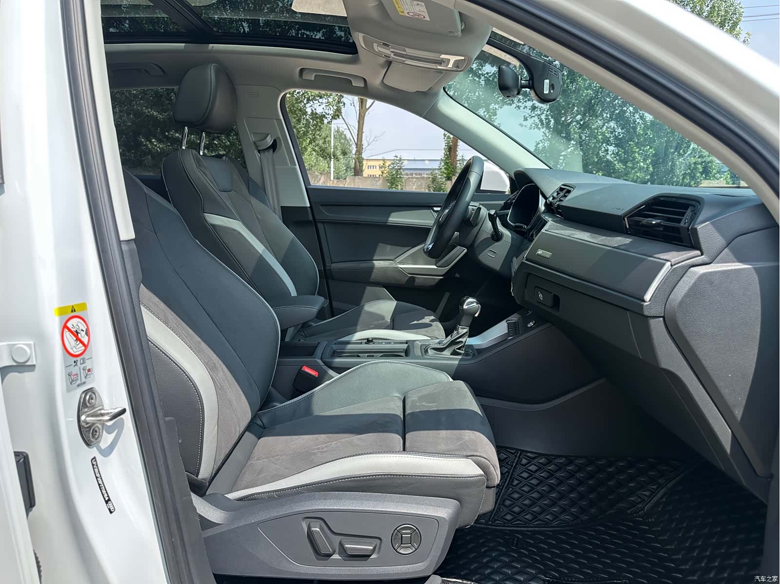 Audi Q3, 2023 16