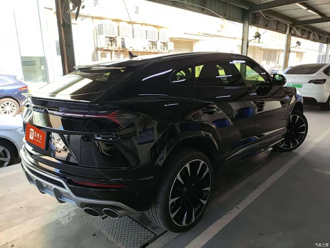 Lamborghini Urus, 2020 2