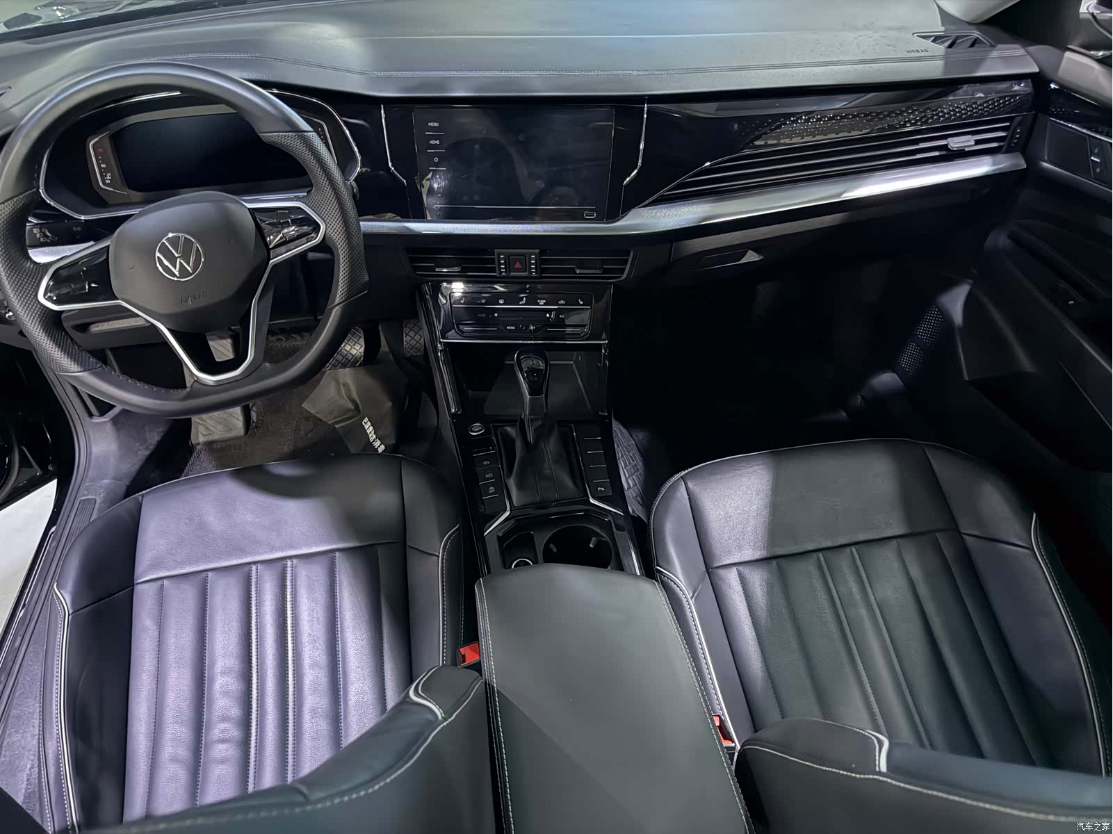 Volkswagen Passat, 2023 9