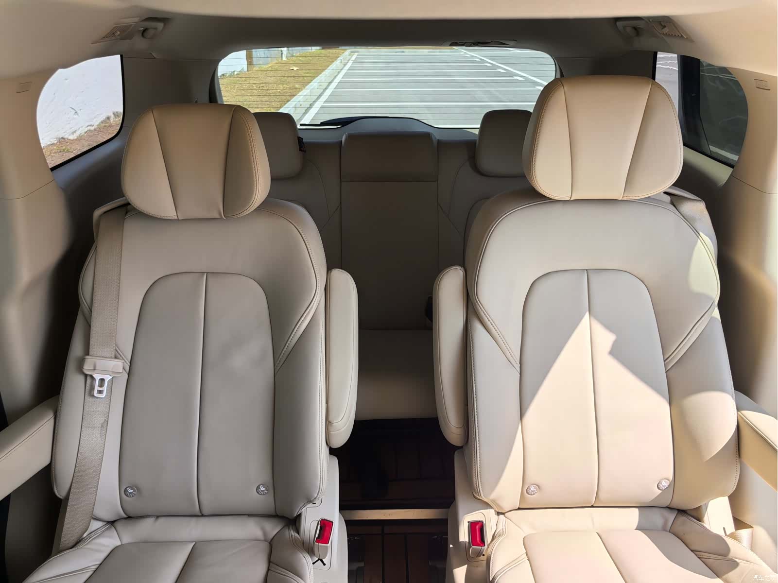 Buick GL8, 2023 10