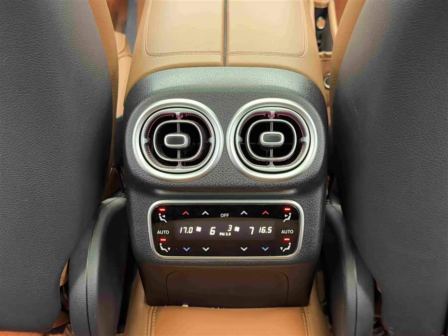 Mercedes-Benz GLC-Class 2023, фото 14