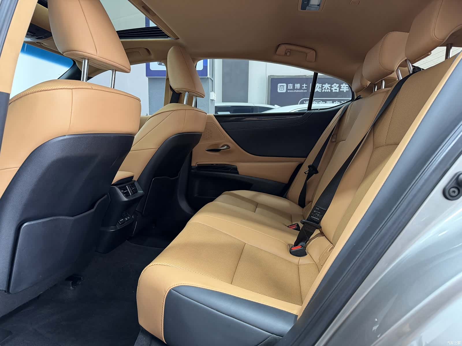 Lexus ES, 2022 6
