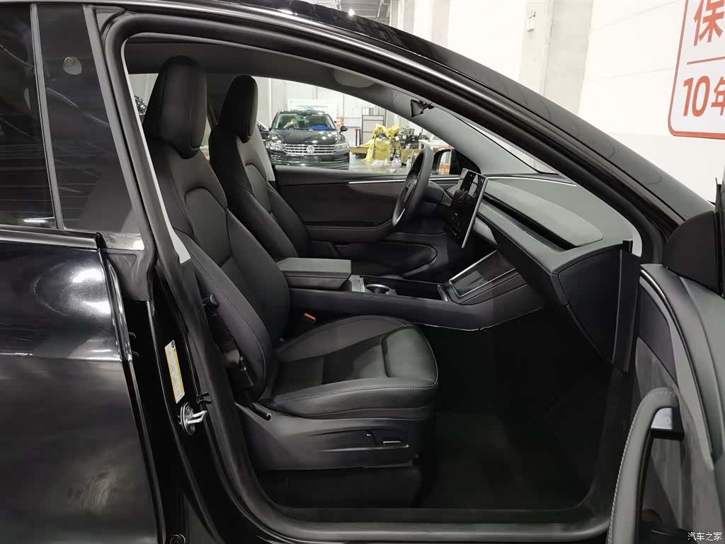 Tesla Model Y, 2025 23