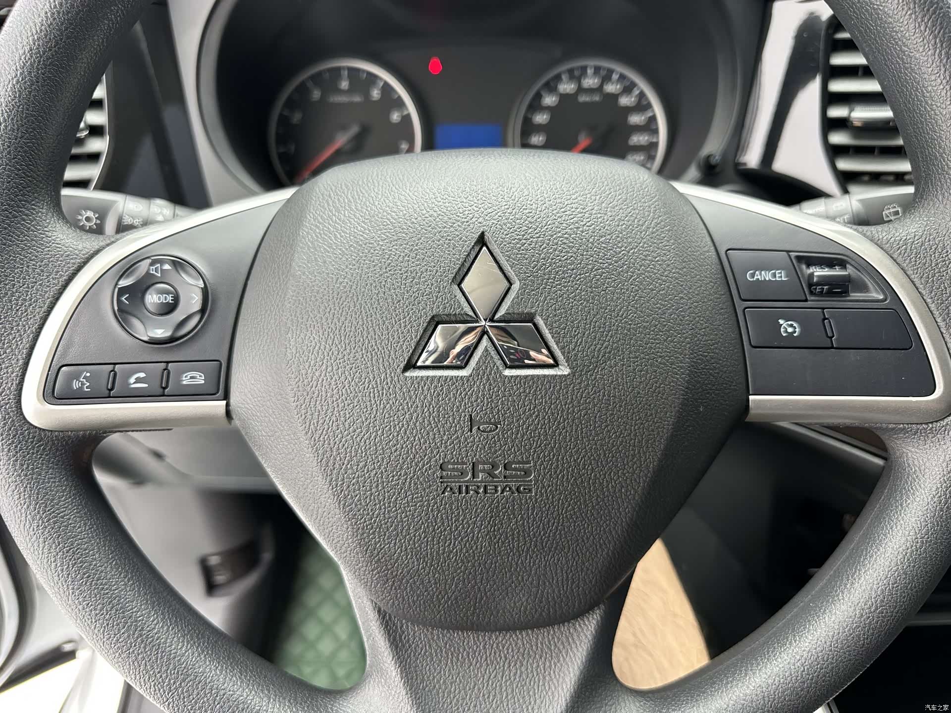 Mitsubishi Outlander, 2023 14