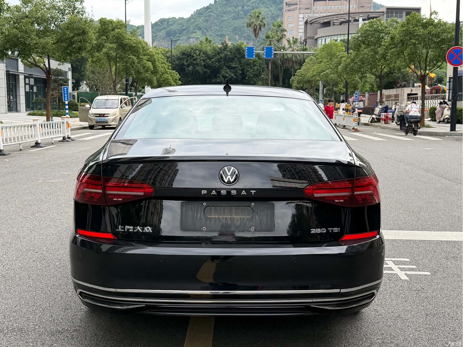Volkswagen Passat, 2021 все фото