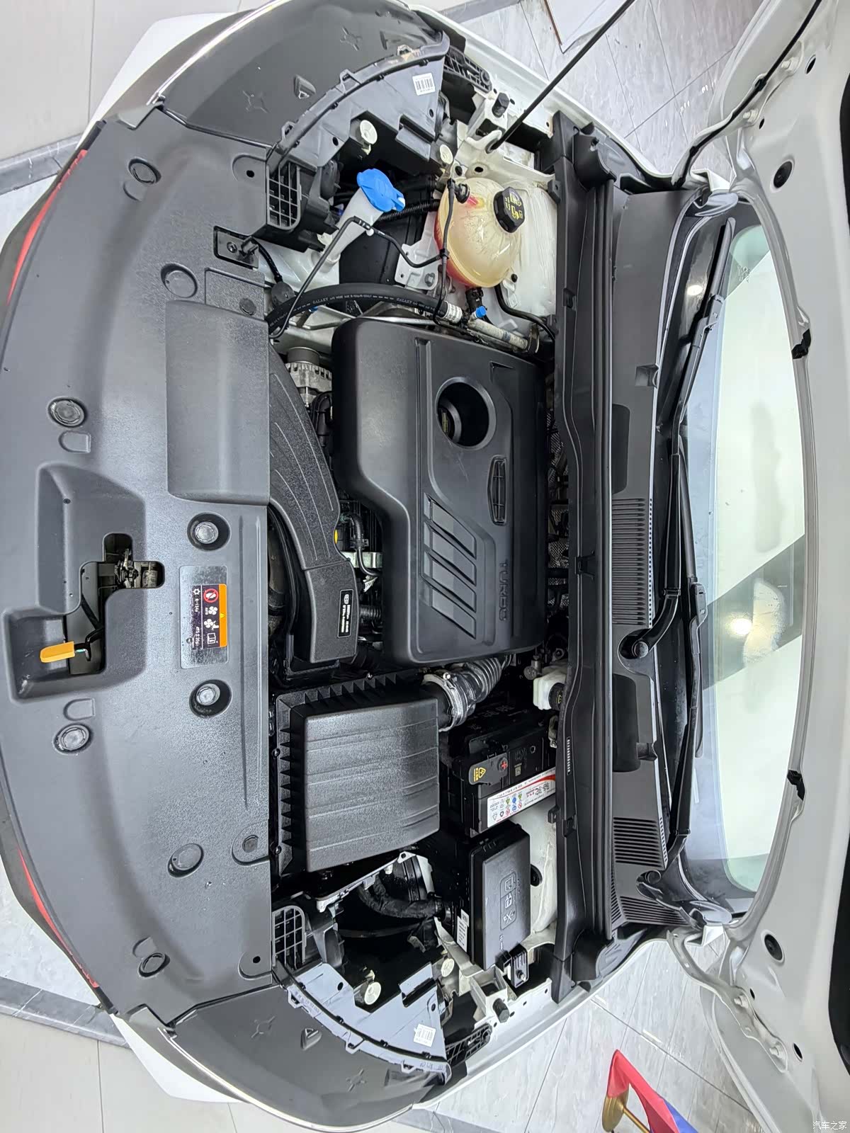Geely Coolray, 2021 23