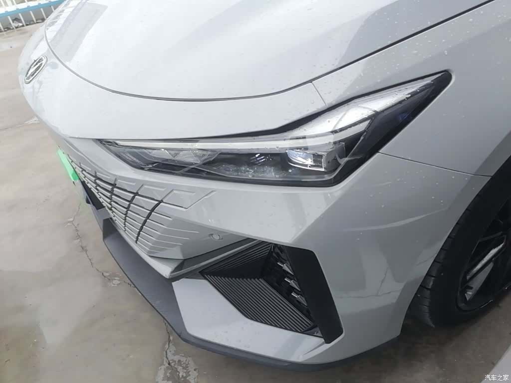 Changan UNI-V, 2022 24