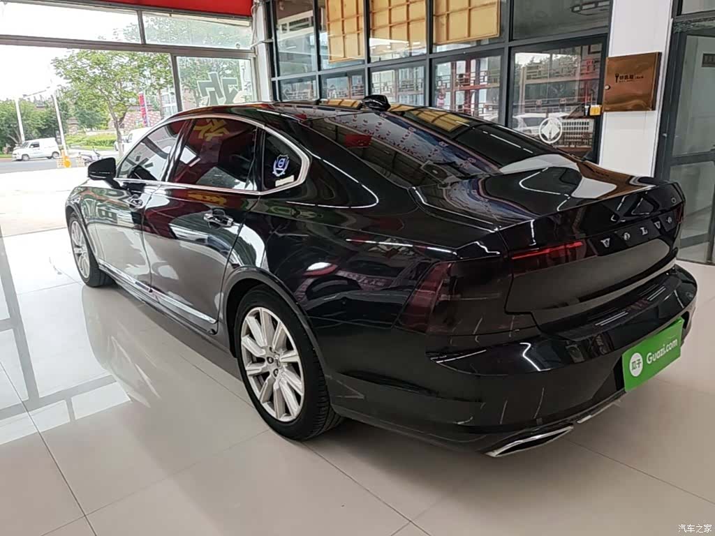 Volvo S90, 2020 все фото