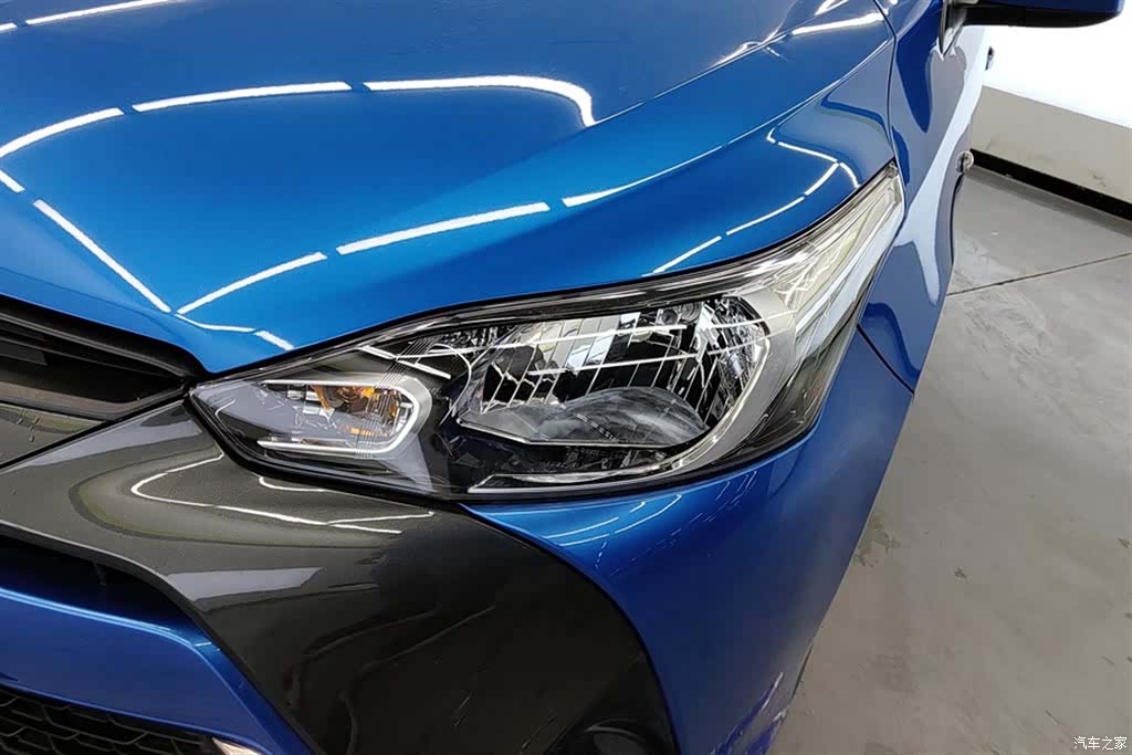 Toyota YARiS L, 2020 все фото