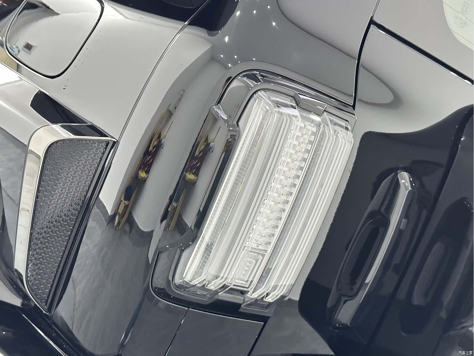 Tank 300, 2023 22