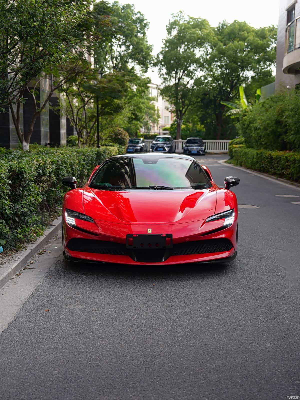Ferrari SF90, 2021 3