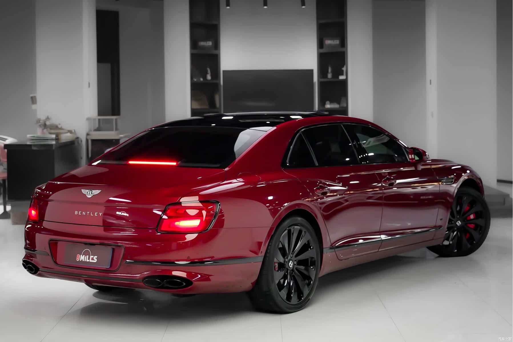 Bentley Flying Spur, 2022 6